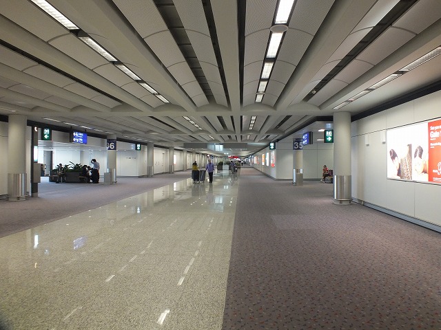 香港国際空港 17