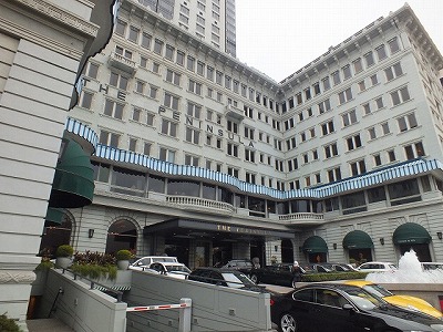 香港ペニンシュラホテルの正面