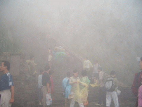 泰山に登る